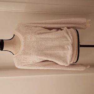 EUC, Derek heart cream faux fur sweater, super soft material, polyester blend.
